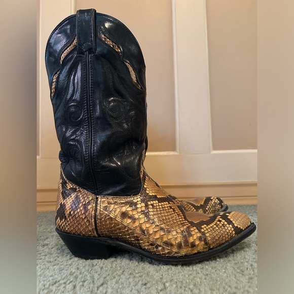 Vintage Code West Snakeskin and Black Leather Cowboy Cowgirl Boots 8 - Picture 1 of 5